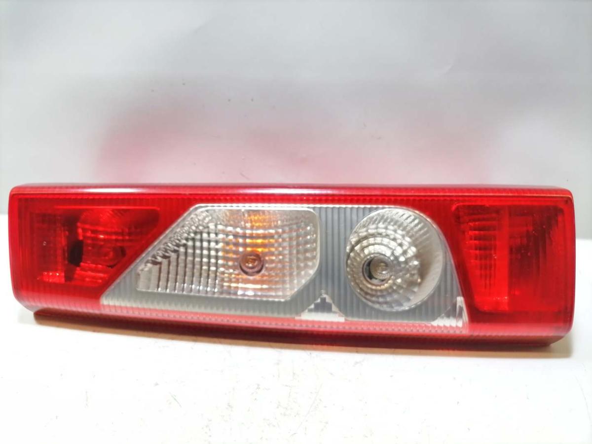 Citroen Jumpy 2 original R&uuml;cklicht R&uuml;ckleuchte Schlussleuchte links Bj.2011